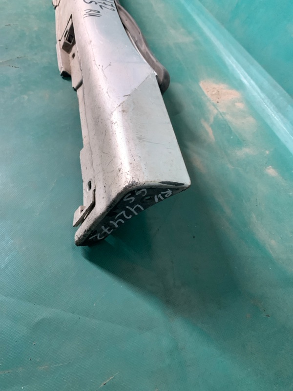 Накладка порога наружная правая GS350 GS300 05-11