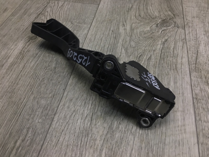 Педаль газа CAMRY 55 14-17