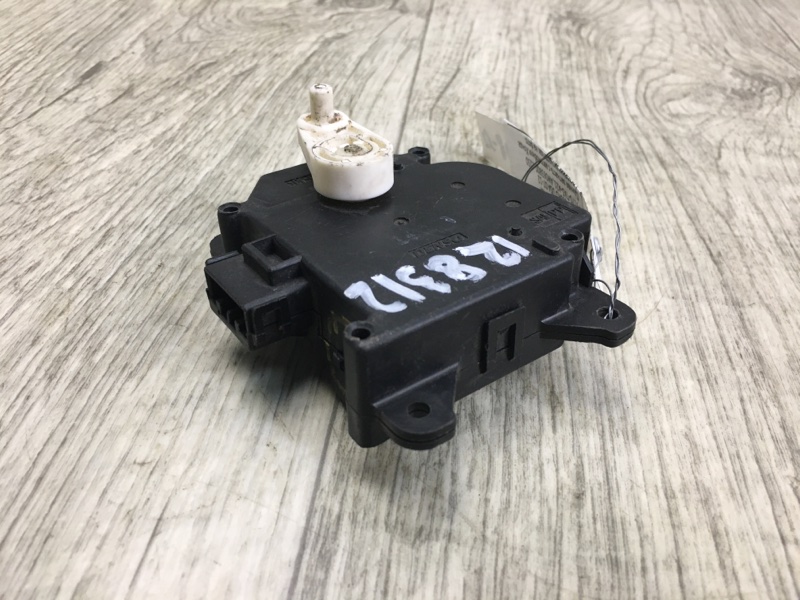 Моторчик заслонки печки ACCORD USA 07-12