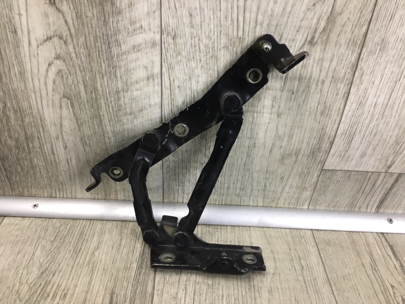 Петля крышки багажника левая MITSUBISHI GALANT 03-12 2010 Седан 2.4 4G69 MR599855 Б/У