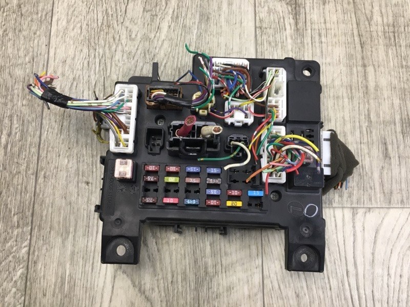 Блок предохранителей салон MITSUBISHI OUTLANDER XL 05-13 2007 Внедорожник 3.0 8637C096 Б/У