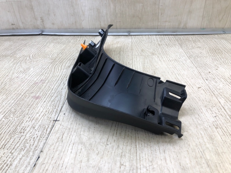 Обшивка крышки багажника правая ESCAPE 19 -