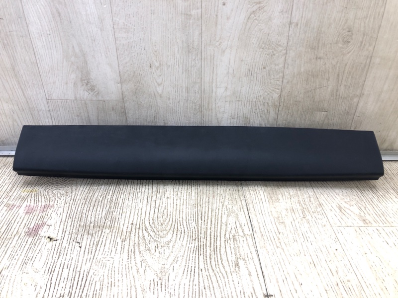 Обшивка крышки багажника FORD ESCAPE 19 - LJ6Z-7841308-AA Б/У