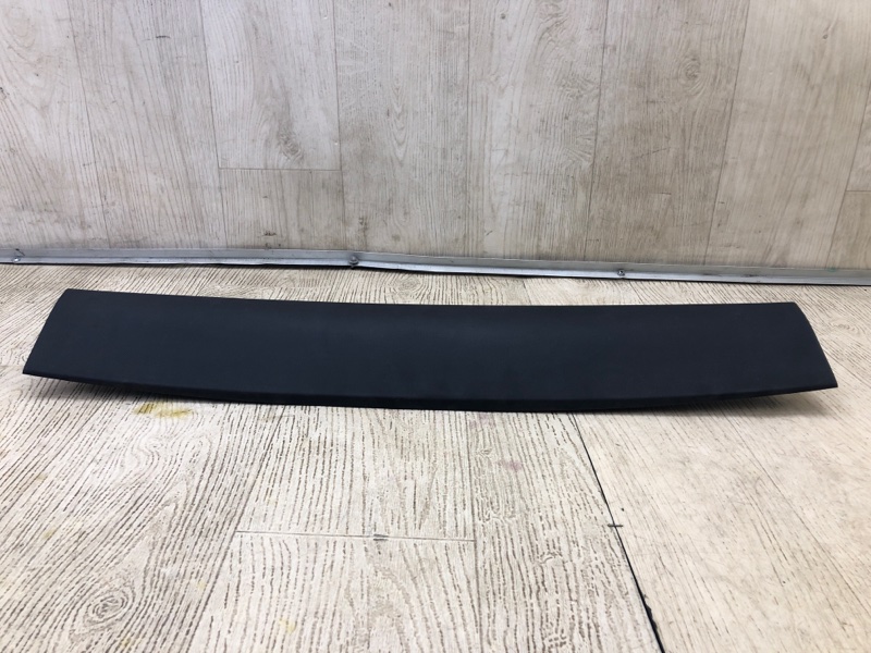 Обшивка крышки багажника ESCAPE 19 -