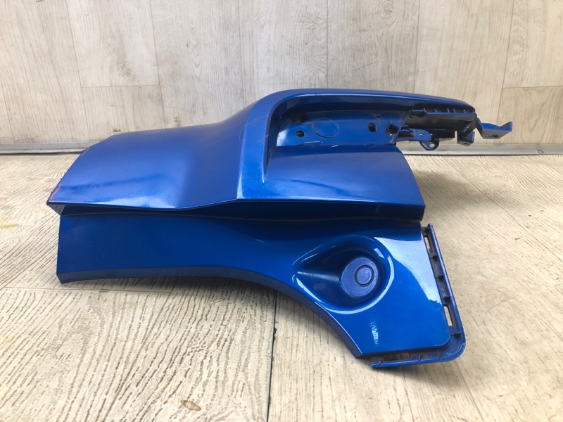 Клык бампера задний правый ESCAPE 19 -