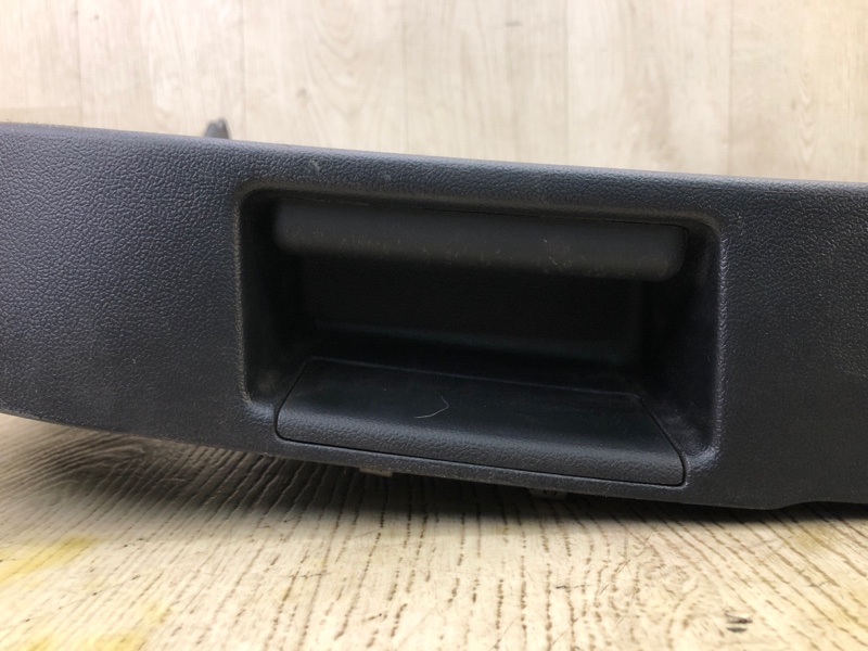 Обшивка крышки багажника ESCAPE 19 -