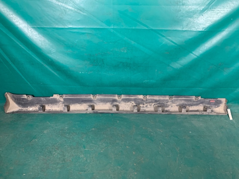 Накладка порога наружная правая SHUTTLE 95-99