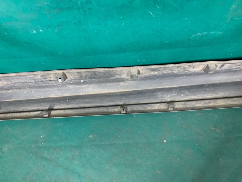 Накладка порога наружная правая M25/M37/M56/Q70/M35H 10-16