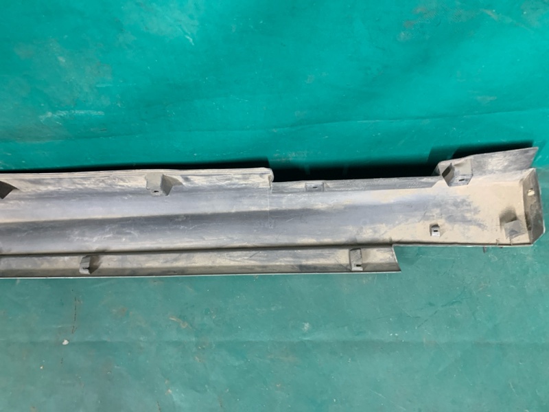 Накладка порога наружная правая M25/M37/M56/Q70/M35H 10-16