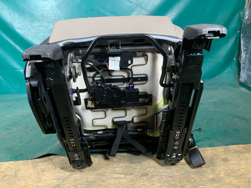 Сиденья комплект SANTA FE (TM) 18-23