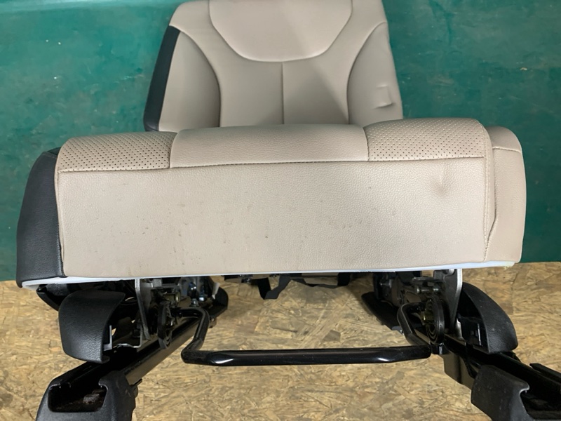 Сиденья комплект SANTA FE (TM) 18-23