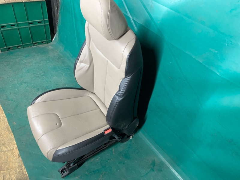 Сиденья комплект SANTA FE (TM) 18-23