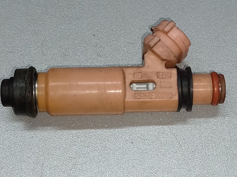 Форсунка топливная LEXUS ES300 ES330 01-06 2005 XV30 3.3 3MZFE 23209-20030 Б/У