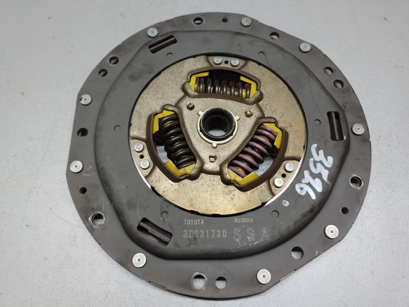 Диск сцепления TOYOTA PRIUS C/AQUA 11-14 2013 NHP10L 1NZ-FXE 1.5L 31270-52010 Б/У