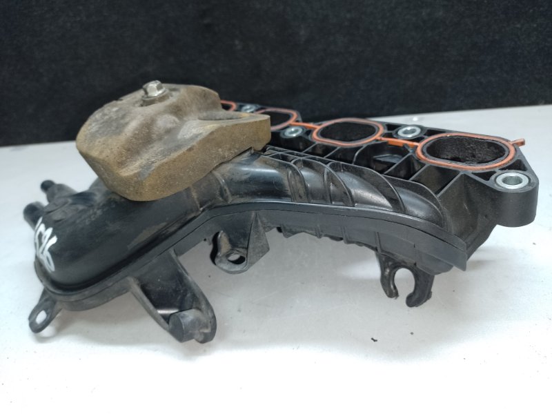 Коллектор впускной PRIUS C/AQUA 11-14 2013 NHP10L 1NZ-FXE 1.5L