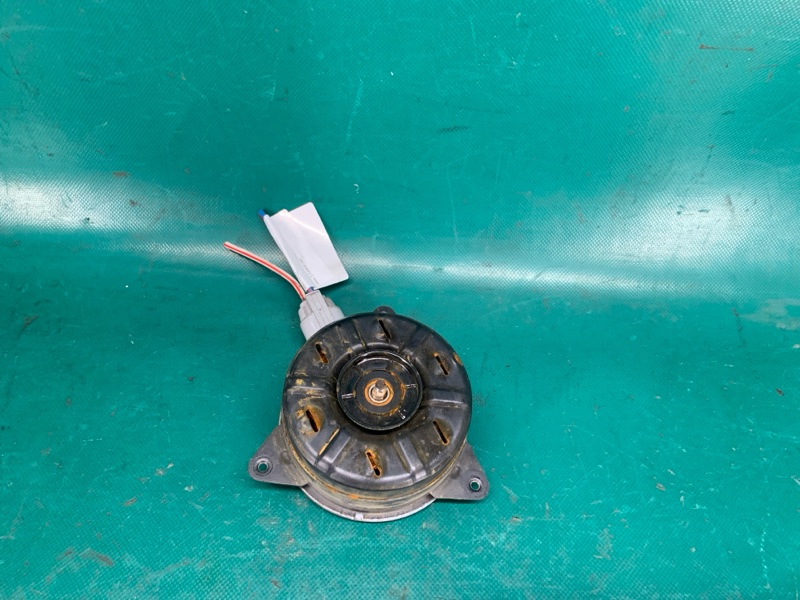 Мотор вентилятора охлаждения MITSUBISHI GALANT 03-12