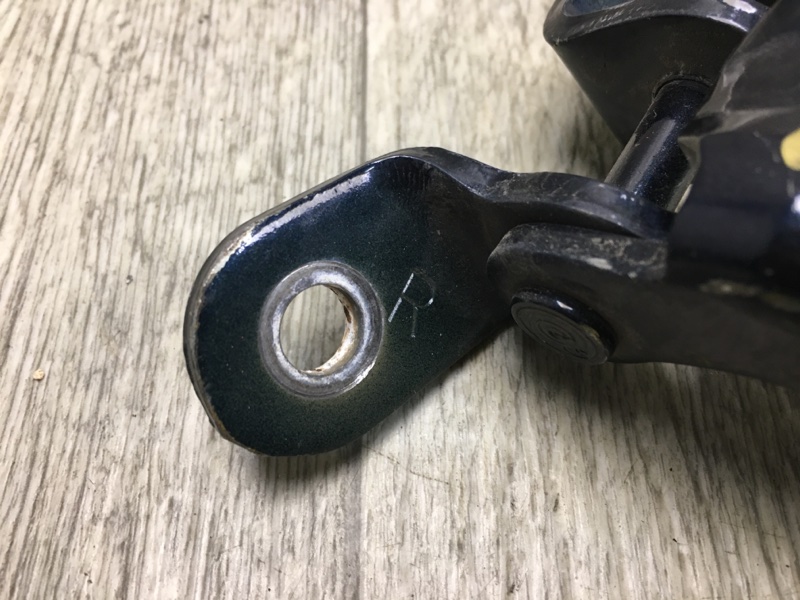 Петля двери верхняя передняя правая CAMRY 70 17- 2018 GSV70 2.5 A25AFKS