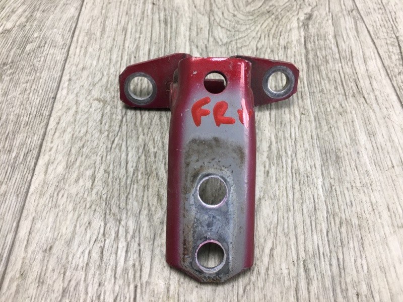 Запчасть петля двери нижняя передняя правая MITSUBISHI LANCER X 10 07-15 2010 2.0 4B11 5702A005 Б/У Петля двери нижняя передняя правая MITSUBISHI LANCER X 10 07-15 2010 2.0 4B11 5702A005 Б/У