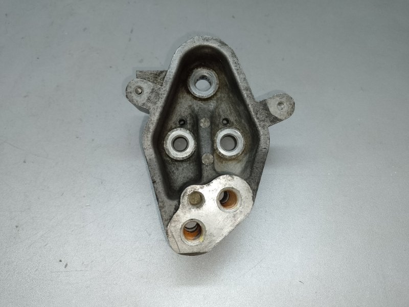 Кронштейн КПП ACCENT MC 06-10 2009 1.6 G4ED