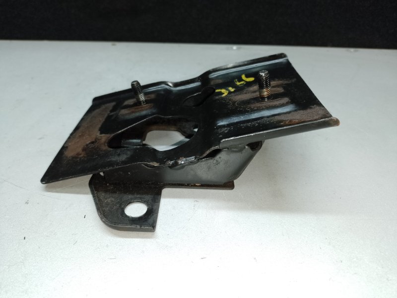 Кронштейн усилителя переднего бампера правый HYUNDAI ACCENT MC 06-10 1.6 G4ED