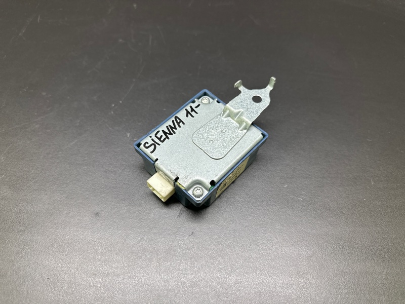 Блок управления дверей SIENNA 11-16 Блок управления дверей SIENNA 11-16