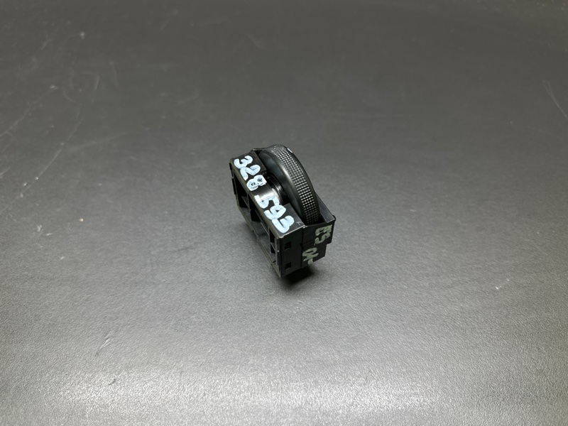 Регулятор подсветки панели приборов LEXUS ES300 ES330 01-06 84119-33140 Б/У