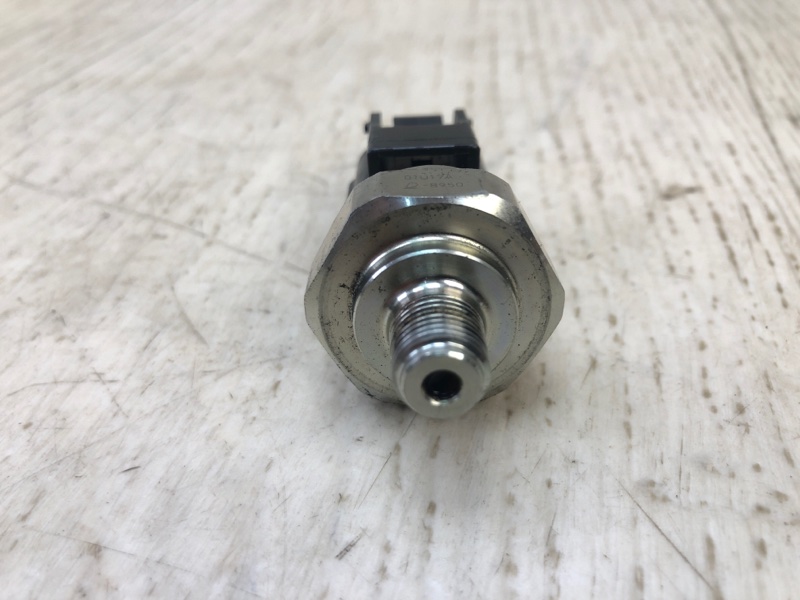 Датчик давления масла ДВС Q50 15-20 2017 Седан 3.0 VR30DDTT