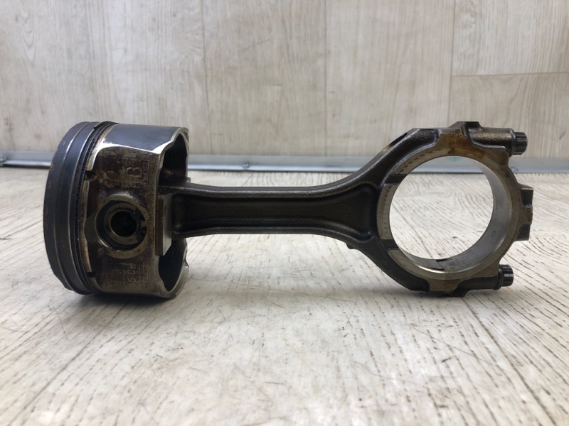 Шатун Q50 15-20 2017 Седан 3.0 VR30DDTT