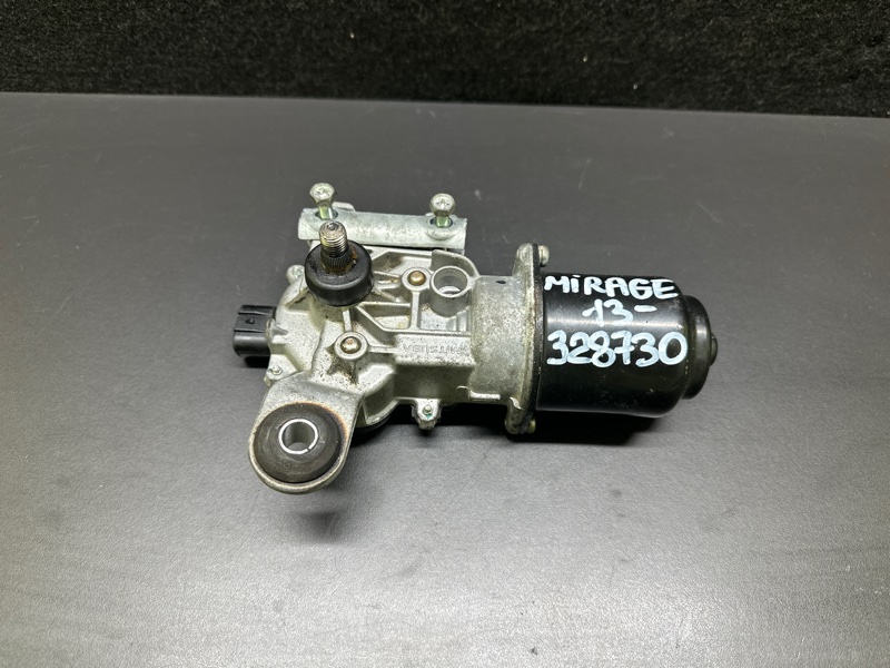 Моторчик стеклоочистителя передний MITSUBISHI MIRAGE 13- 8250A493 Б/У