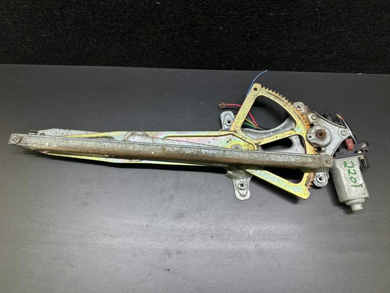 Стеклоподъемник передний левый LEXUS RX300 98-03 3.0 1MZFE