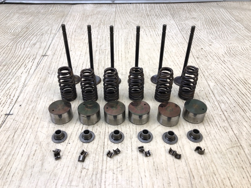 Клапан выпускной INFINITI Q50 15-20 2017 Седан 3.0 VR30DDTT 132025CA0A Б/У