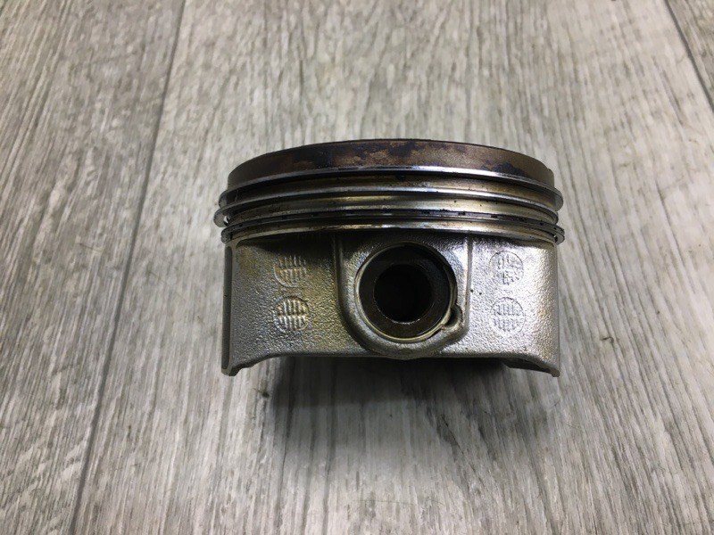 Поршень TOYOTA PRIUS - 30 09-17 1.8 2ZR-FXE