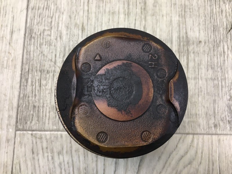 Поршень TOYOTA PRIUS - 30 09-17 1.8 2ZR-FXE 1310137120 Б/У