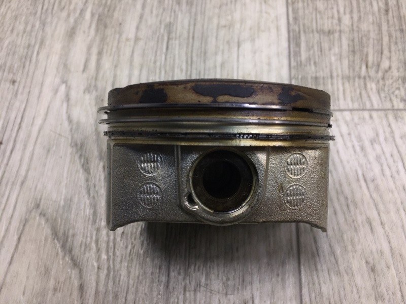 Поршень TOYOTA PRIUS - 30 09-17 1.8 2ZR-FXE