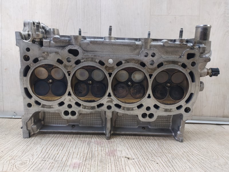 Головка блока цилиндров TOYOTA VENZA 09-16 2010 AGV10 2.7 1ARFE 1110139715 Б/У