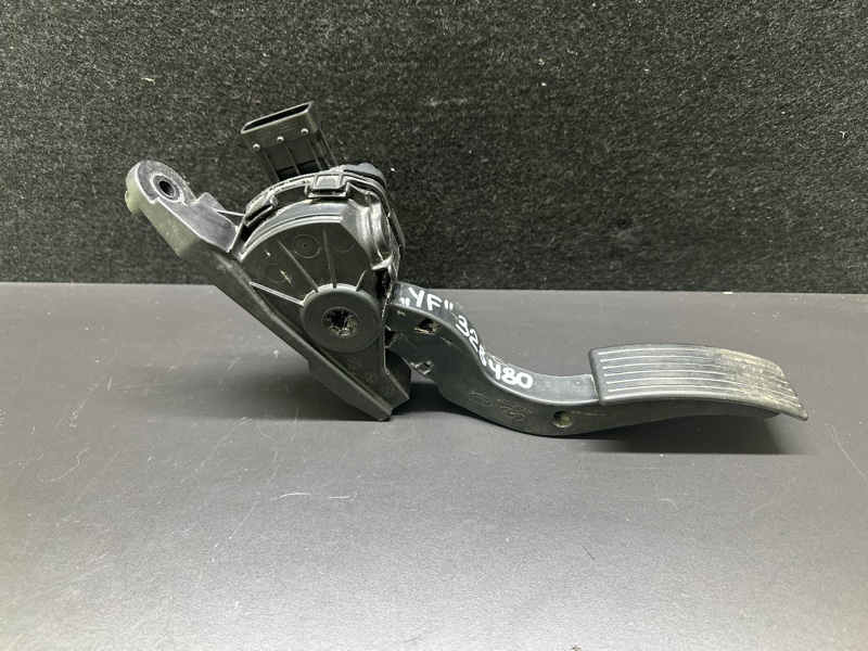 Педаль газа ACCENT RB 10-