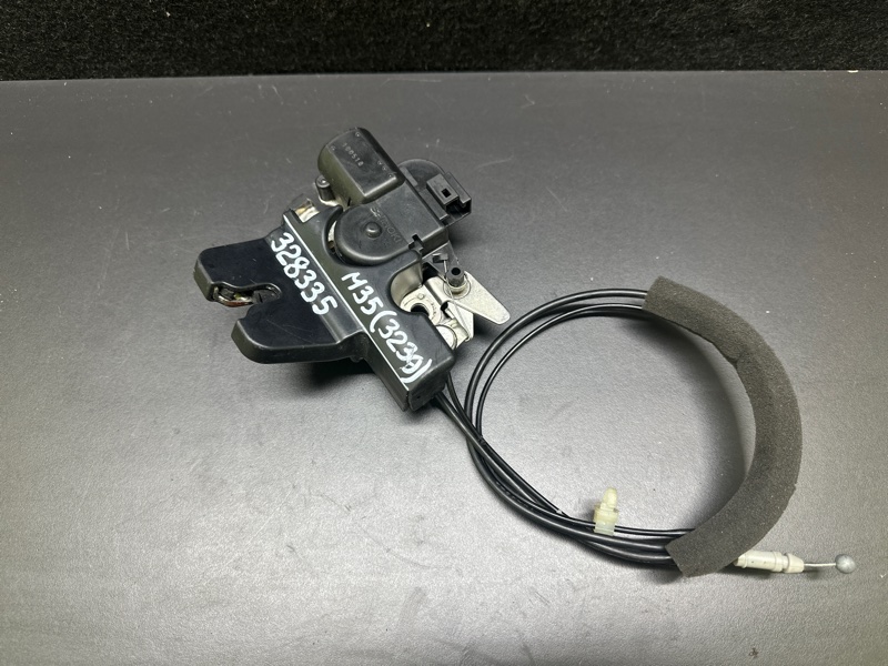 Замок крышки багажника INFINITI M25/M37/M56/Q70/M35H 10-16 Седан 3.7 VQ37VHR