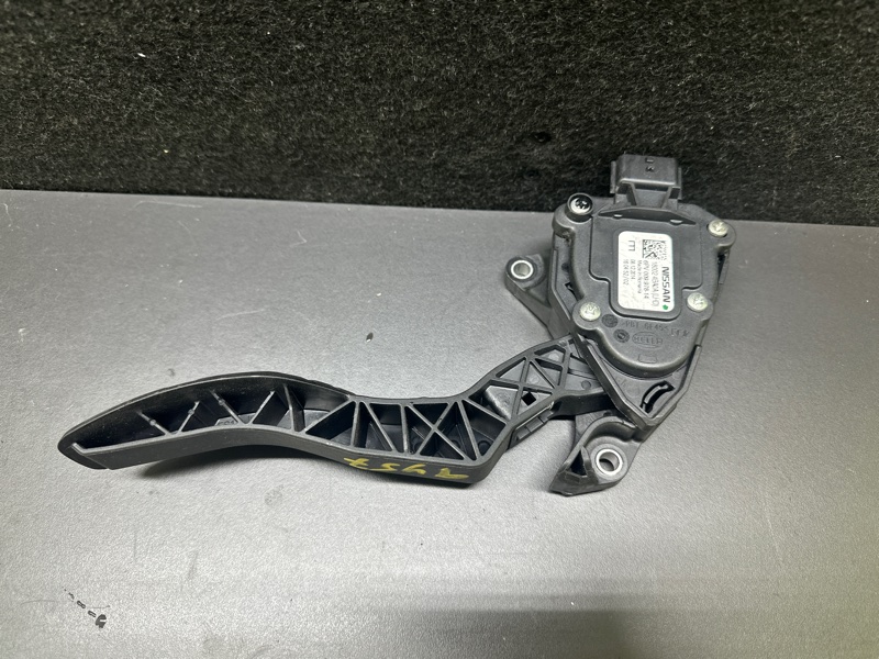 Педаль газа NISSAN X-TRAIL/ROGUE T32 13-20 T32 2.5 QR25DE