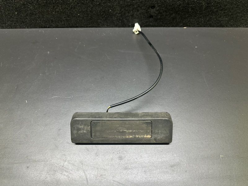 Кнопка открывания багажника наружная KIA SOUL PS 13-19 2016 1.6 G4FD 81720-B2000 Б/У