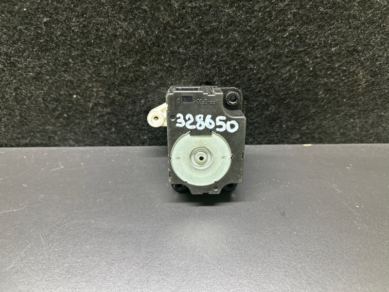 Моторчик заслонки печки FORESTER 12-19