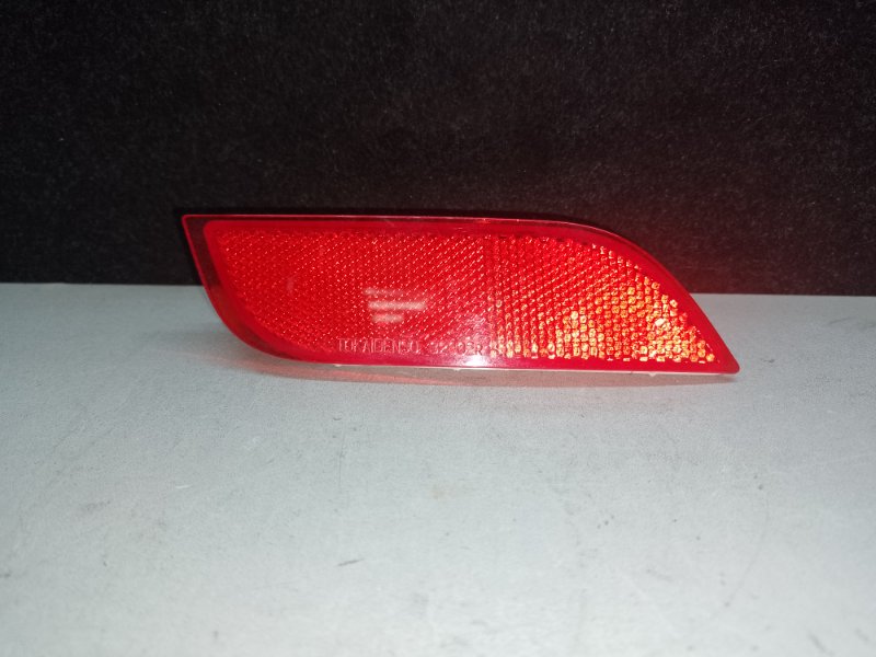 Катафот R правый SUBARU CROSSTREK 12-17 84281FG000 Б/У