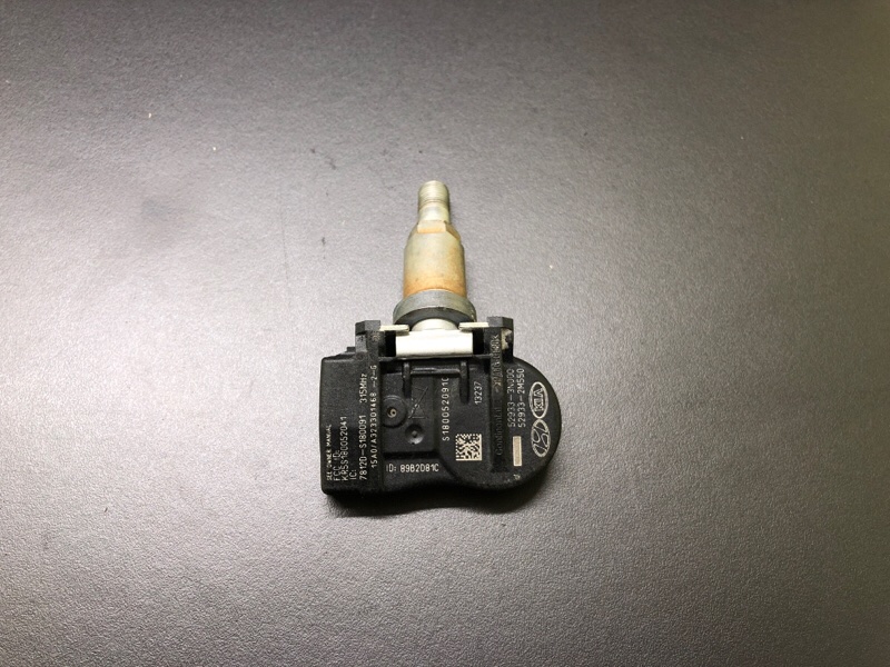 Датчик давления в шинах HYUNDAI SONATA YF 10-14 52933-3N000 Б/У