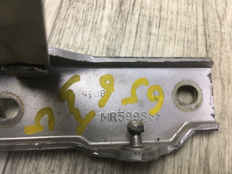 Петля крышки багажника задняя левая GALANT 03-12 2009 Седан 2.4