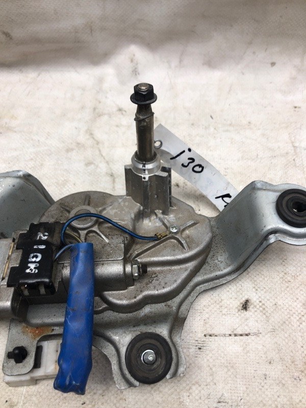 Моторчик стеклоочистителя задний I30 GD 12-17