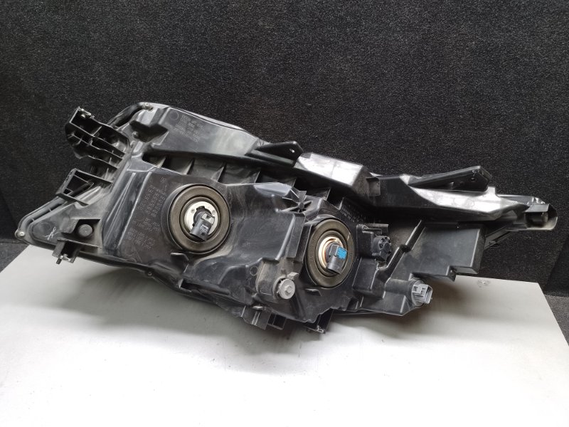 Фара передняя правая PILOT 15- 2017 3.5L Фара передняя правая PILOT 15- 2017 3.5L