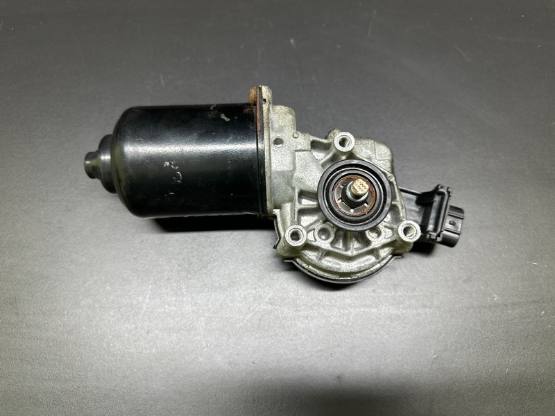 Моторчик стеклоочистителя передний ES300 96-01 2000 3.0 1MZFE