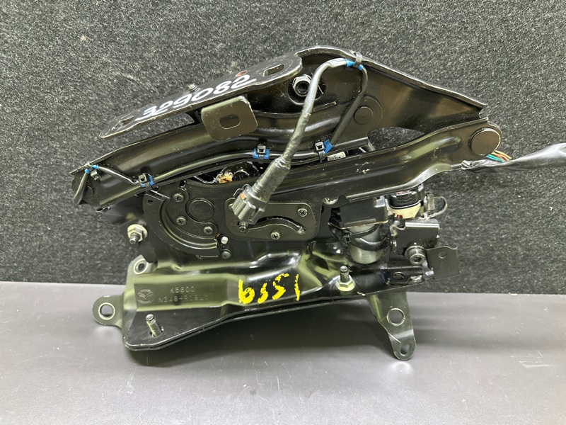 Механизм складывания крыши левый MX-5 15-