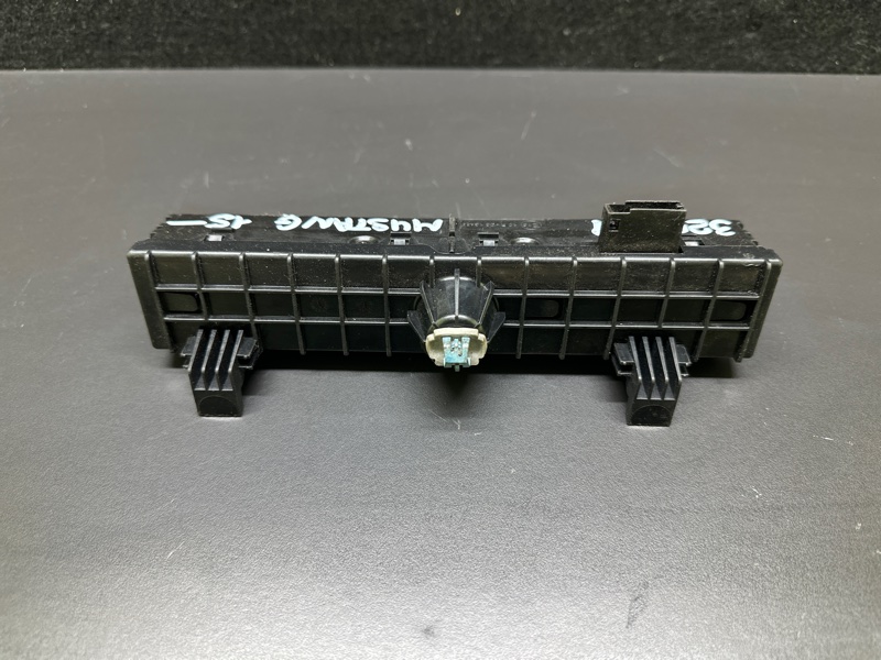 Блок управления сигнализации MUSTANG 15-