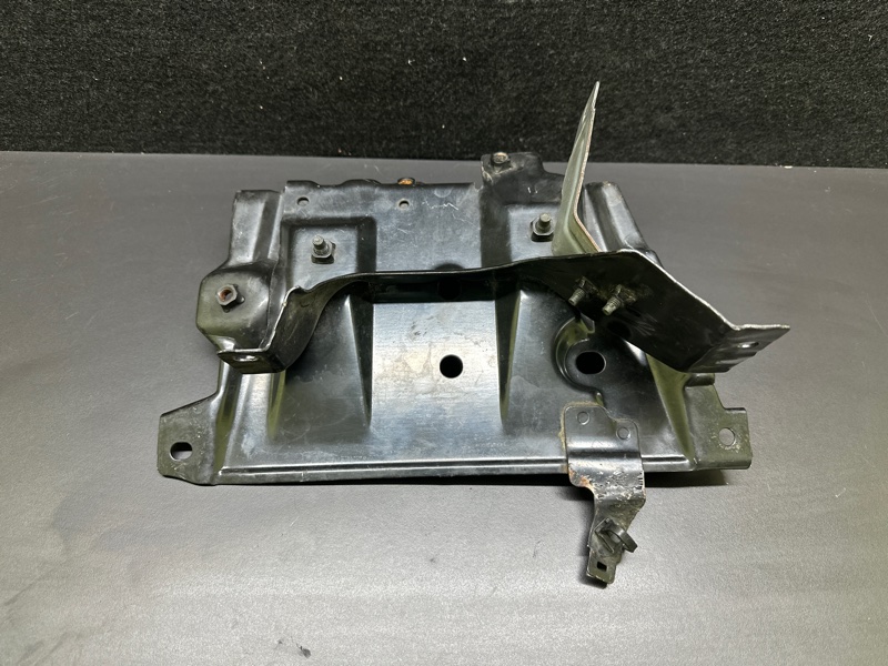 Полка аккумулятора NISSAN PATHFINDER R52 12-21 3.5 VQ35DE