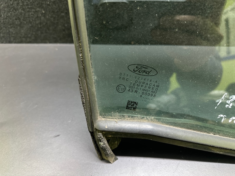 Стекло двери глухое переднее правое FORD TRANSIT CONNECT 13-24 2.0 C20HDEX